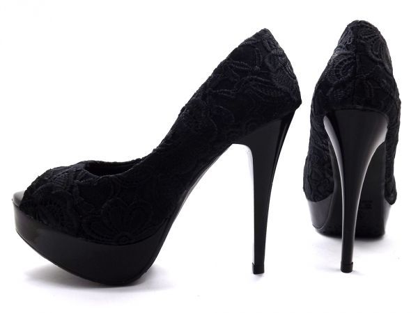 Sapato Peep Toe Meia Pata Preto/Renda