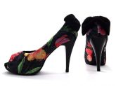 Sapato Peep Toe Meia Pata Preto/Flor